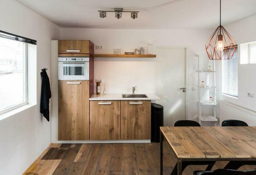 مبيت وإفطار Houseboat Next To Amstel