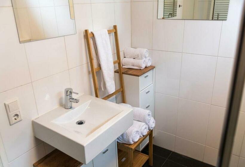 مبيت وإفطار Houseboat Next To Amstel