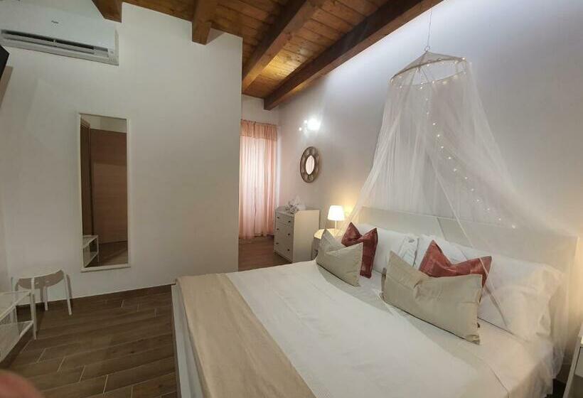 Bed and Breakfast Casa Ludo   Fondi Vertice Rooms