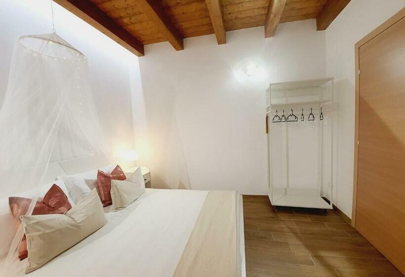 Bed and Breakfast Casa Ludo   Fondi Vertice Rooms