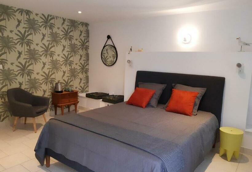 تختخواب و صبحانه Villa Xanadu