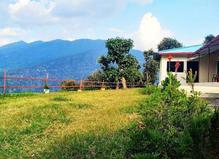 Chaukhamba View Resort