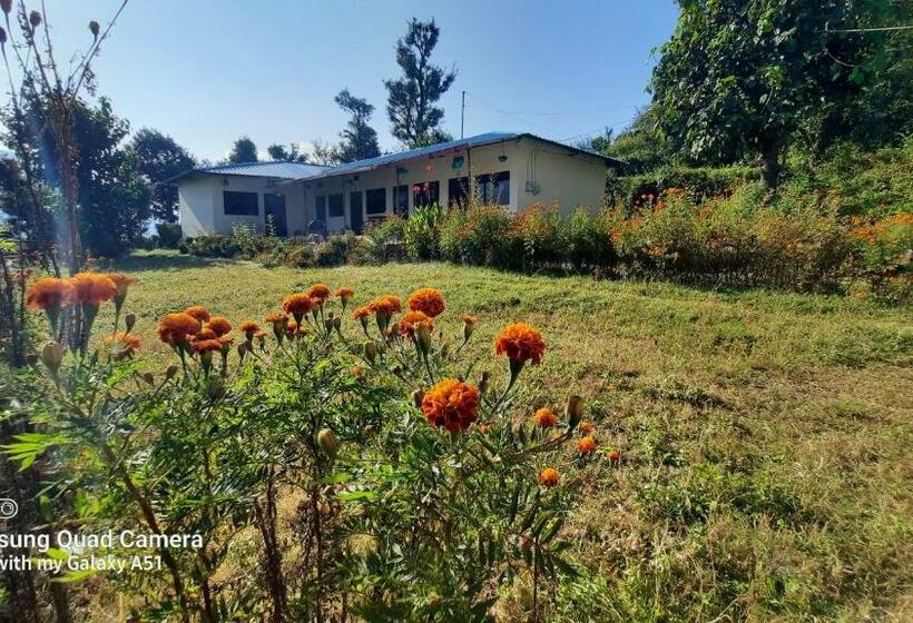 Chaukhamba View Resort