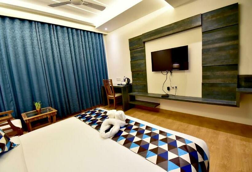 Fabhotel Prime Centella