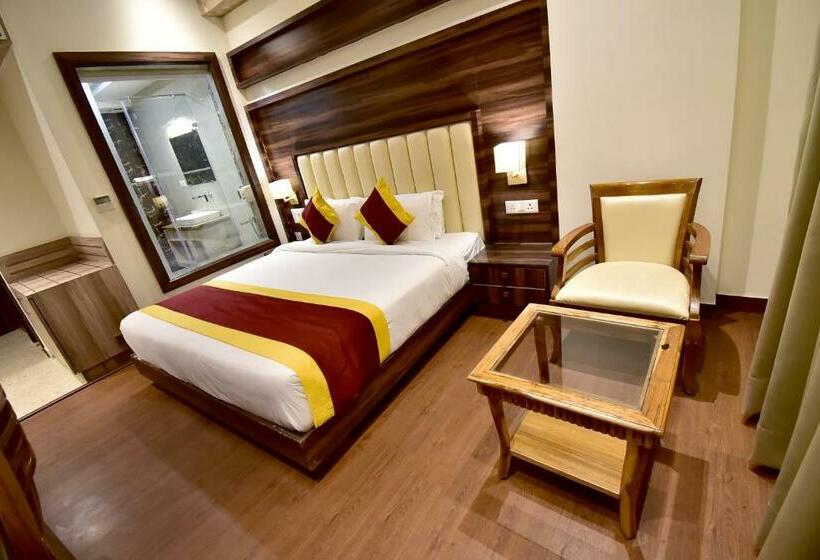 Fabhotel Prime Centella