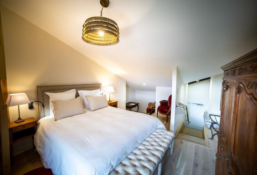 Отель Château De Saint Vidal