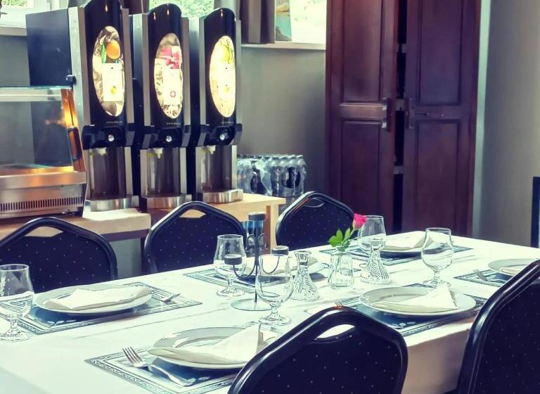 Отель Eidsdal Rest House