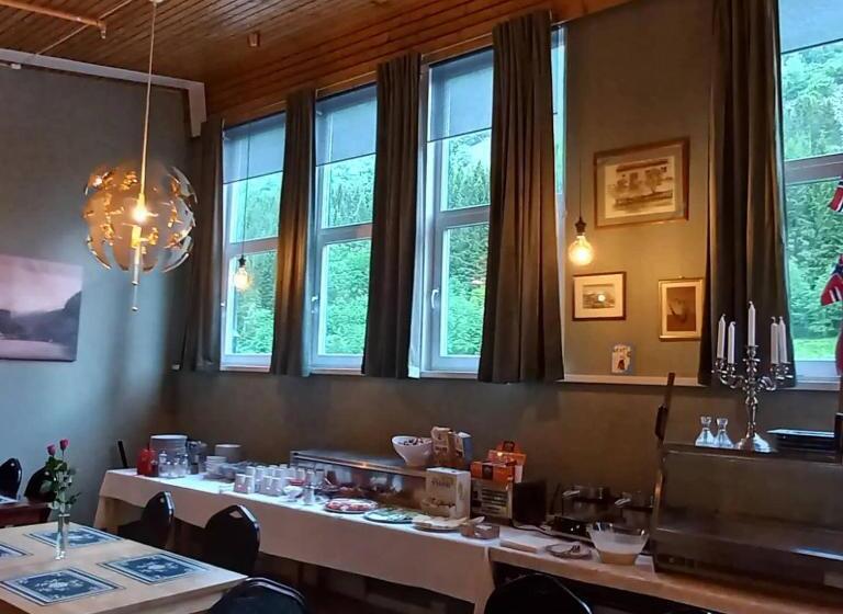 Отель Eidsdal Rest House