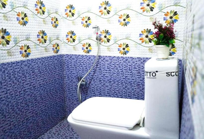 Отель Homey Meadows   Beach Area