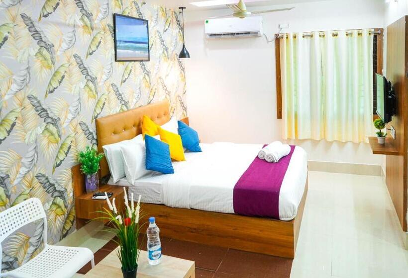 Отель Homey Meadows   Beach Area