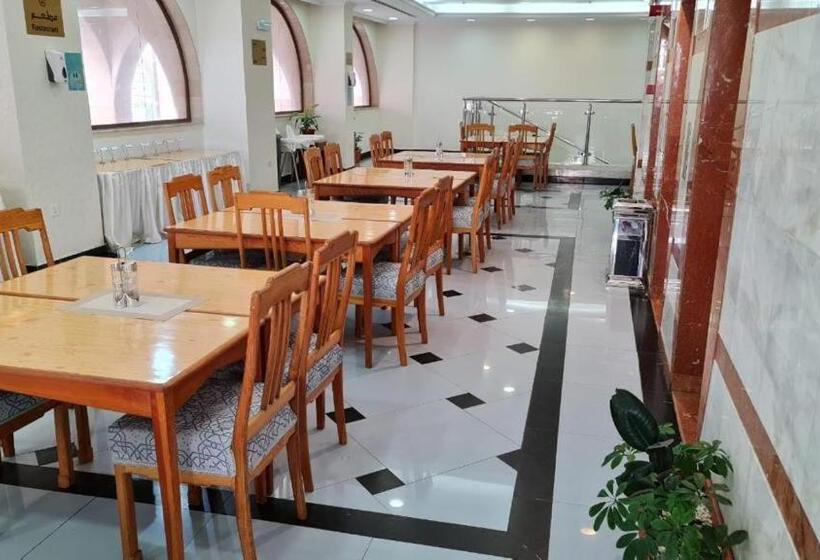 Отель Jiwar Al Madina