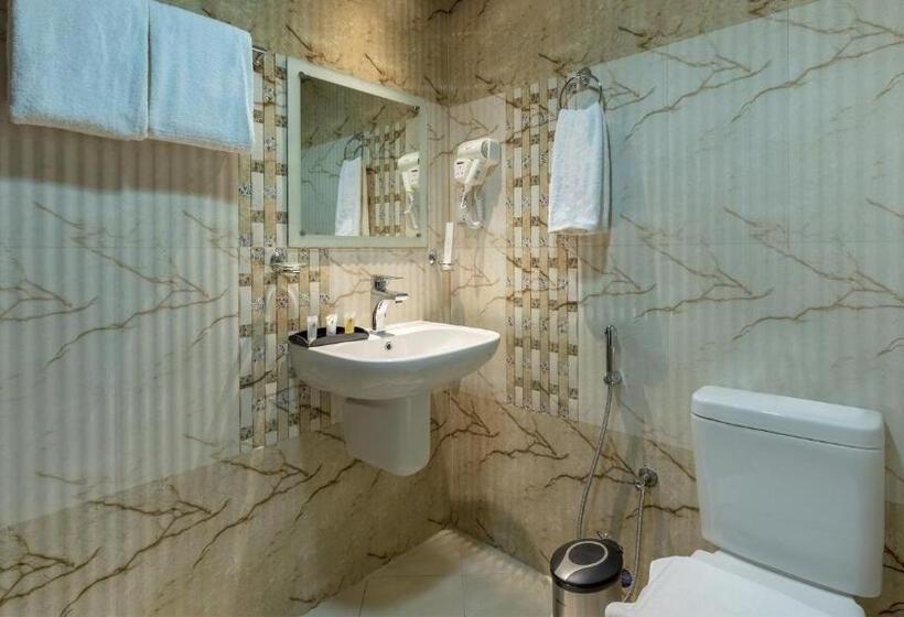 Отель Jiwar Al Madina