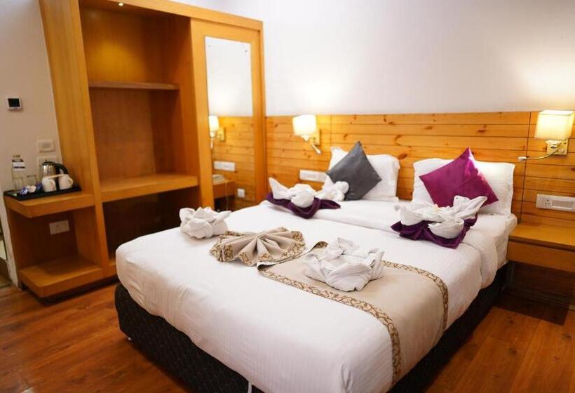 Отель Mann Dechen And Palmo, Mg Marg, Gangtok