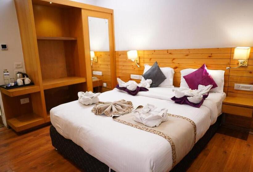 Отель Mann Dechen And Palmo, Mg Marg, Gangtok