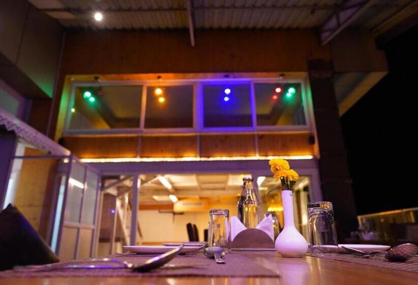 Отель Mann Dechen And Palmo, Mg Marg, Gangtok