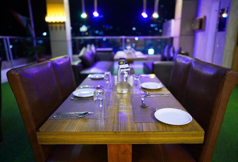 Отель Mann Dechen And Palmo, Mg Marg, Gangtok