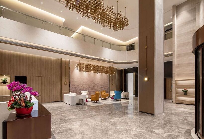 Отель Ramada Encore By Wyndham Dongguan East