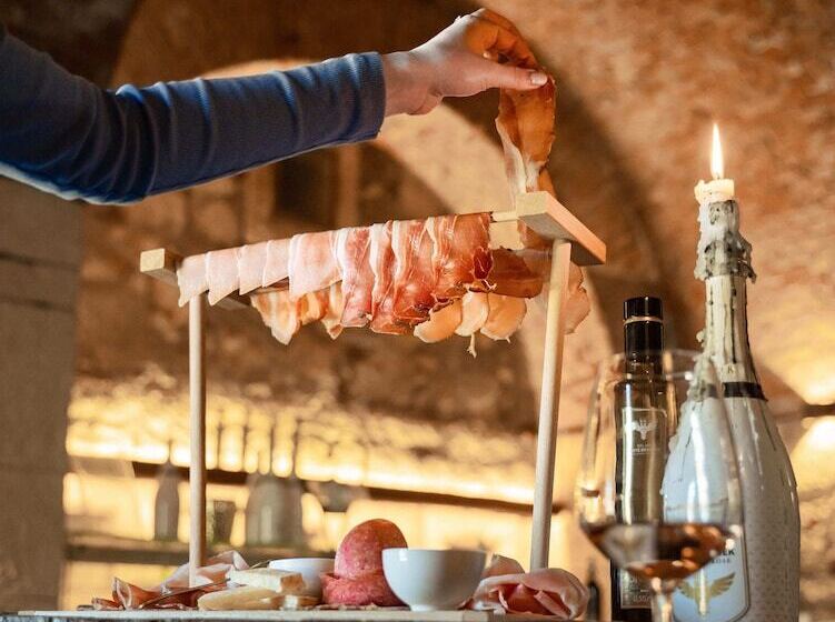 فندق Relais Forte Benedek Wine & Spa   Adults Only