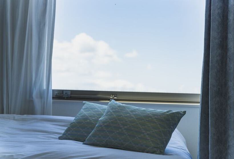 Отель Rembrandt Style Naha