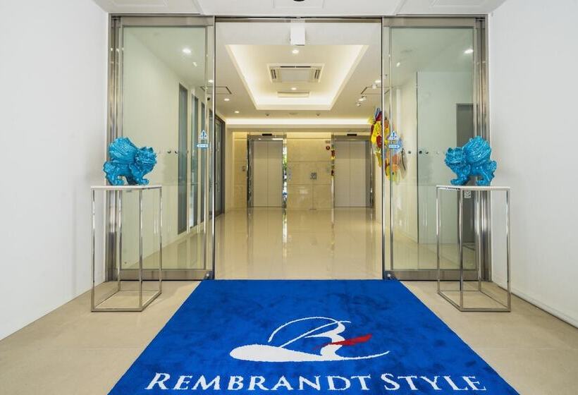 Отель Rembrandt Style Naha