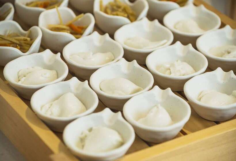 Отель Rembrandt Style Naha