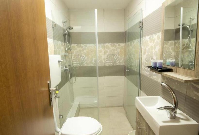 ペンション Aida Guest House