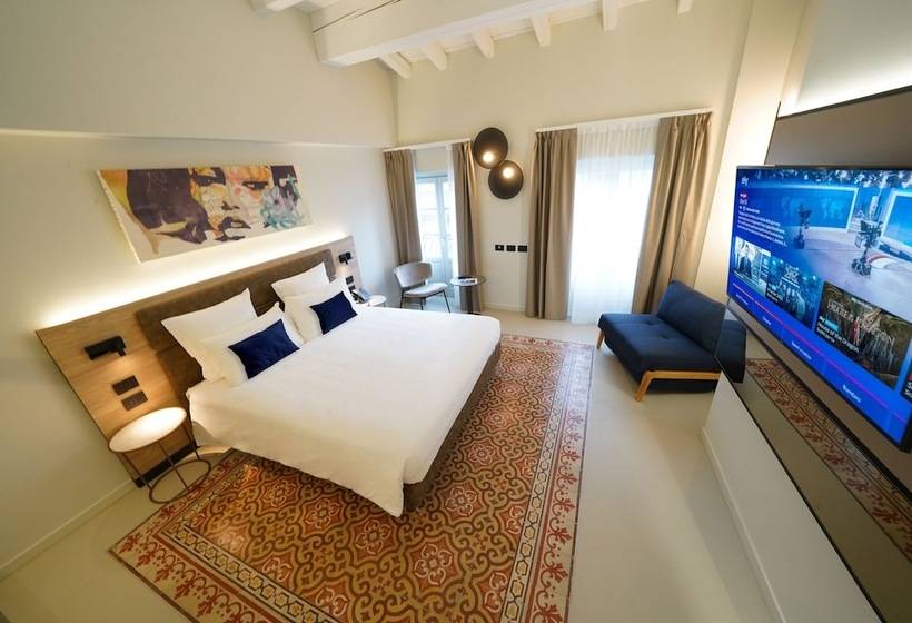 پانسیون Bergamo Inn 21