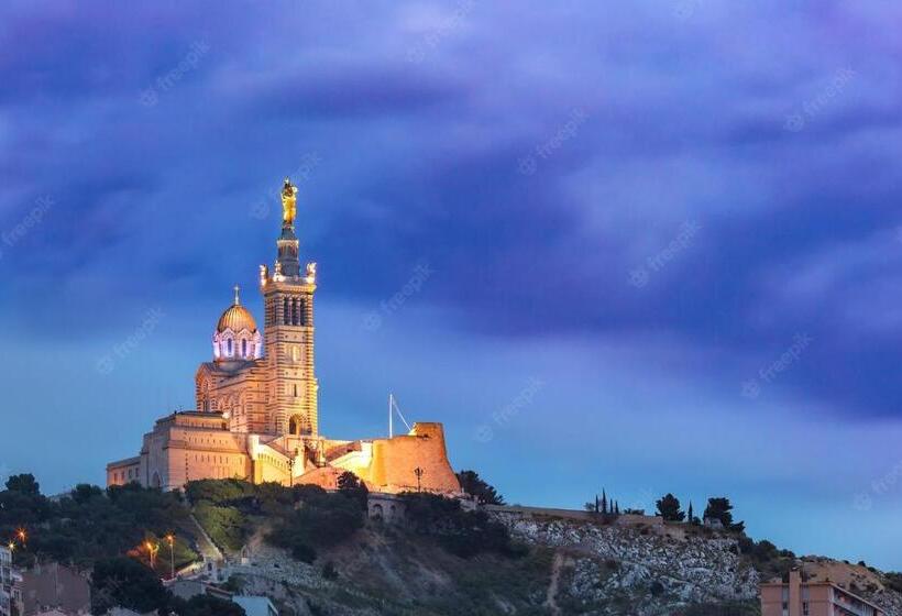 بنسيون Chambre Au Cœur De Marseille Centre « le Panier »