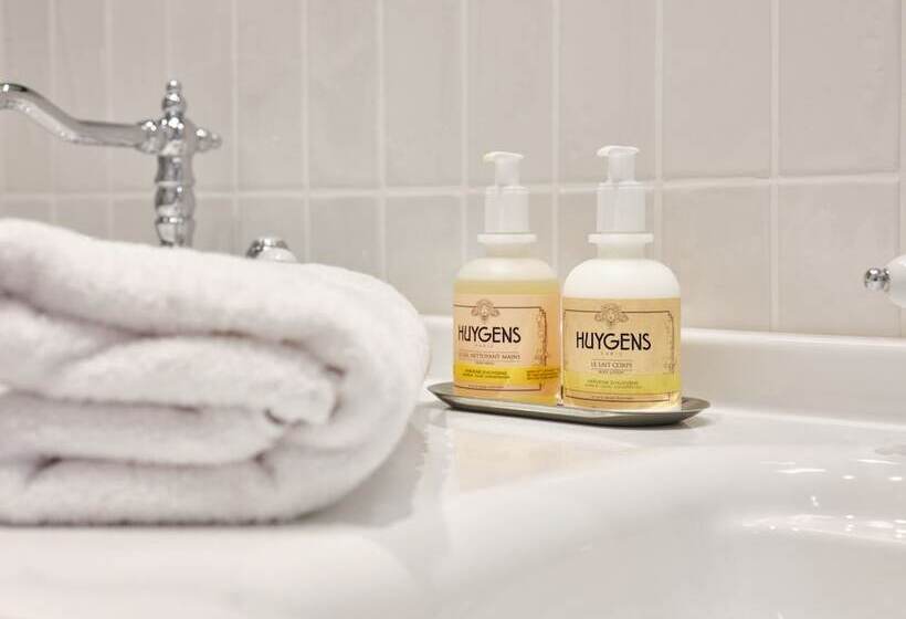 پانسیون Maison Heym Bordeaux