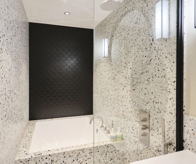 پانسیون Maison Heym Bordeaux