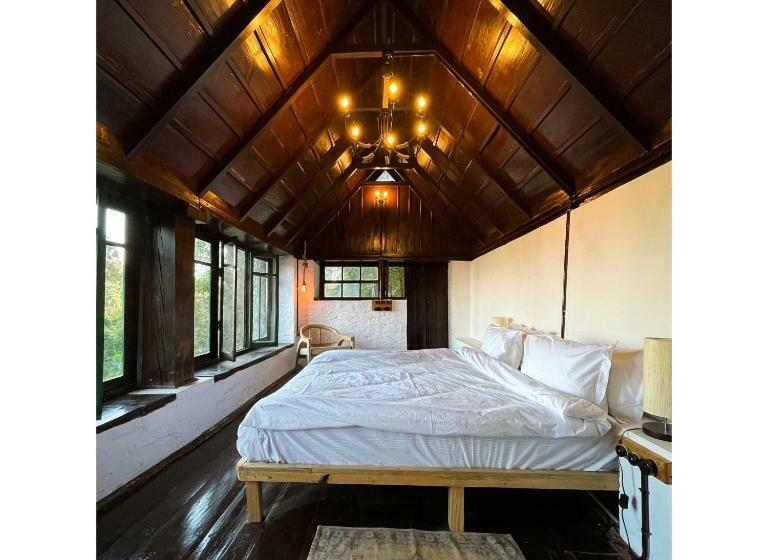 פנסיון Mulberry House