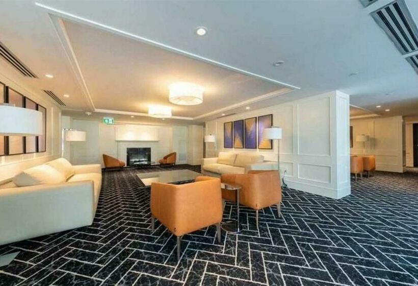 Stylish Downtown Toronto Residential