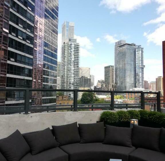 Stylish Downtown Toronto Residential