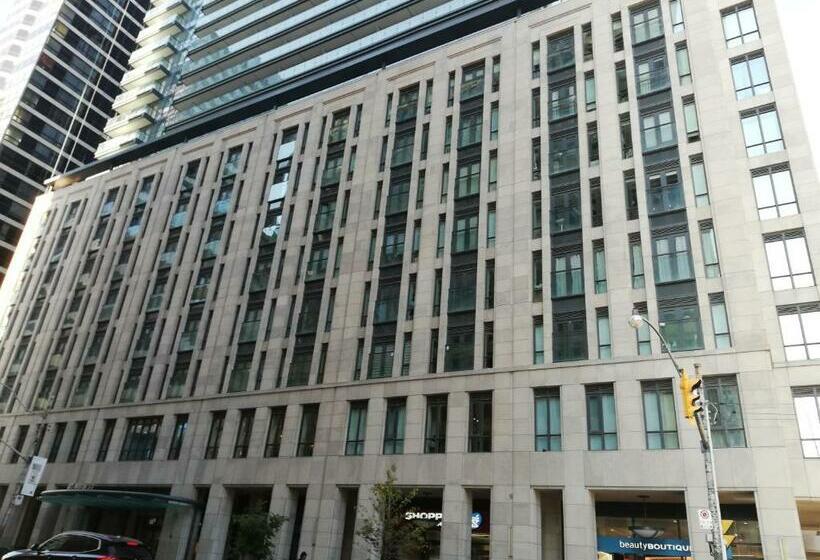 Stylish Downtown Toronto Residential