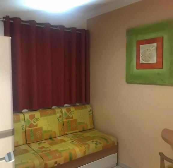 Diroma Fiori Com 1 Suíte E Banheiro Social Extra