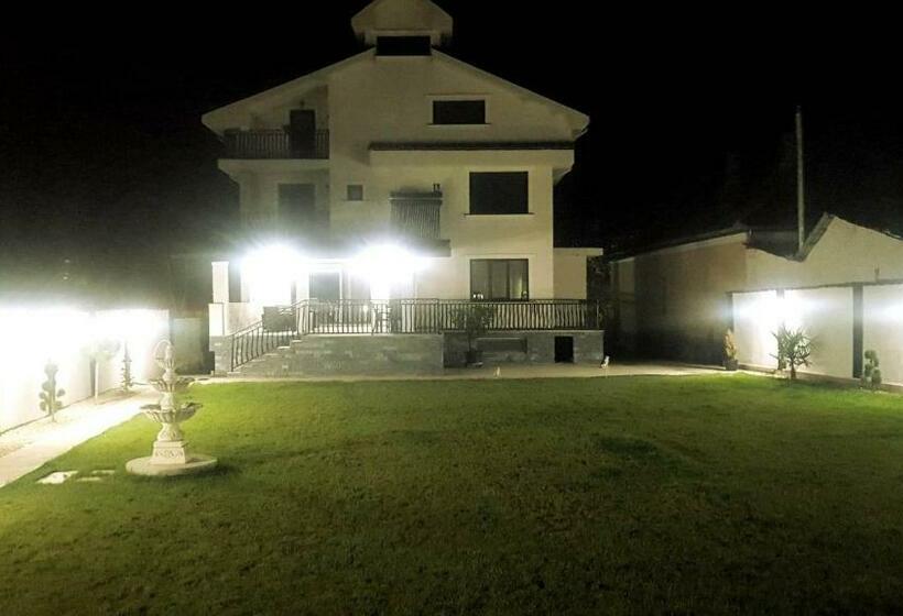 Bed and Breakfast Casa Leahu