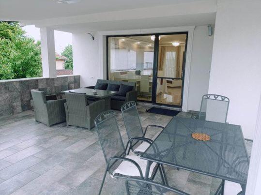 تختخواب و صبحانه Casa Leahu