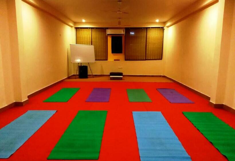 ホテル Chakrah By Hermitage Rishikesh