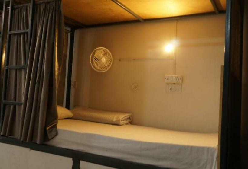 ホテル Chakrah By Hermitage Rishikesh