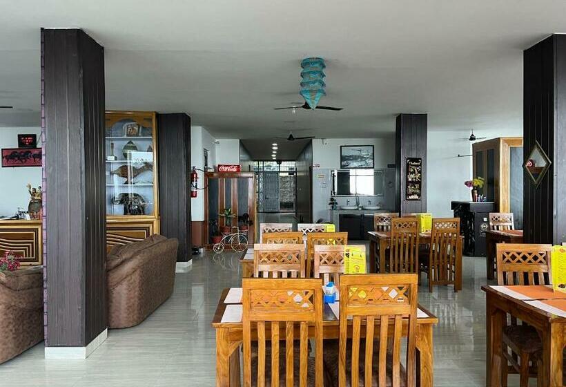 فندق Devdar Resort