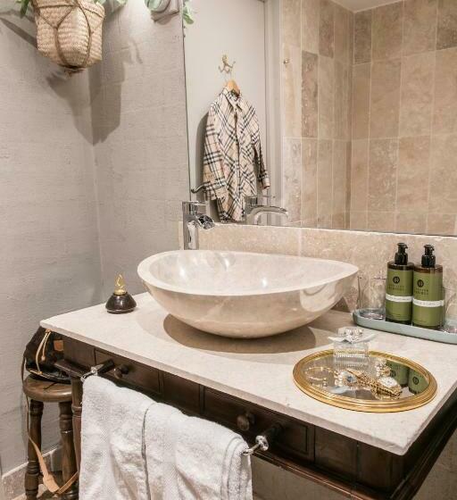 ホテル Domaine Rabiega   Vineyard And Boutique