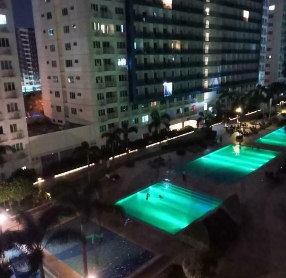 ホテル Liam S Staycation