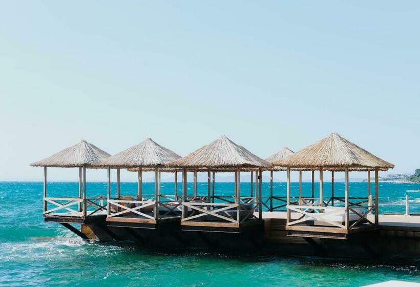 בית מלון כפרי Maja Luxury Resort