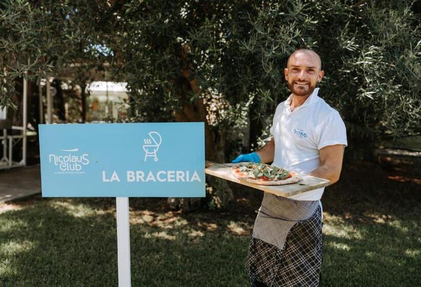 ホテル Nicolaus Club La Giurlita