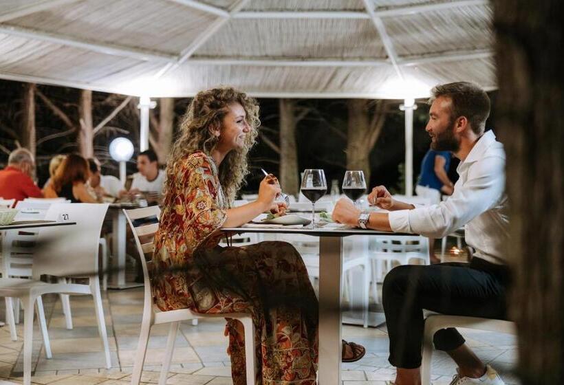 ホテル Nicolaus Club La Giurlita