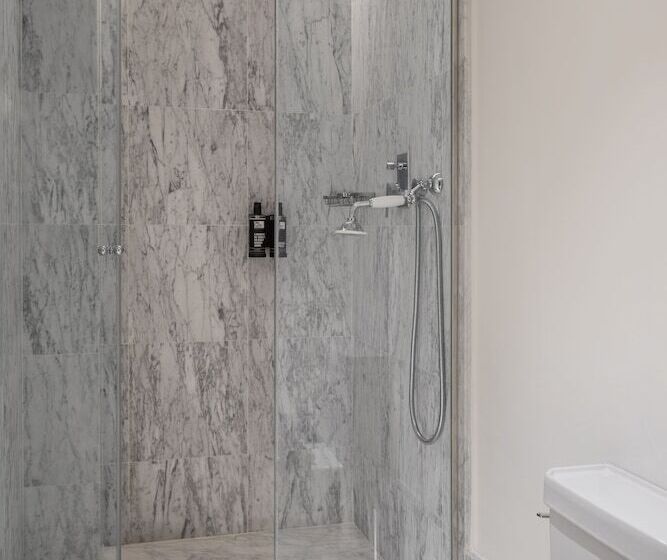 Отель One Shot Aragó