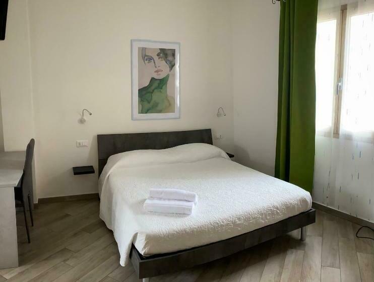 بنسيون Domoblu Camere In Centro