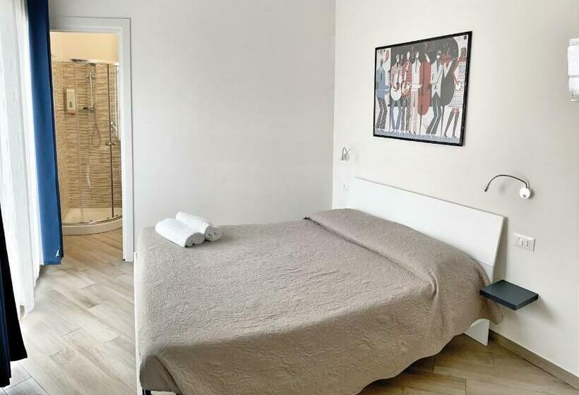 بنسيون Domoblu Camere In Centro