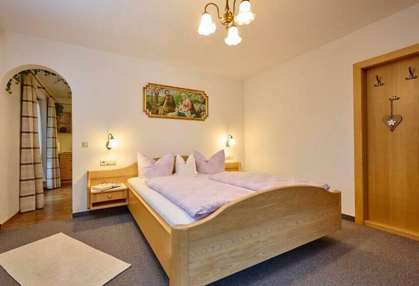 بنسيون Haus Bartlweber