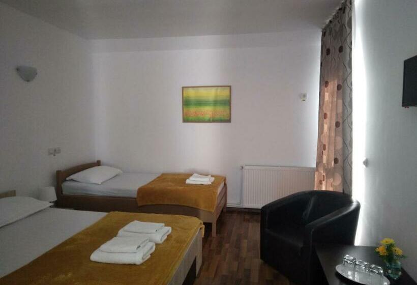 Пансион Rustic